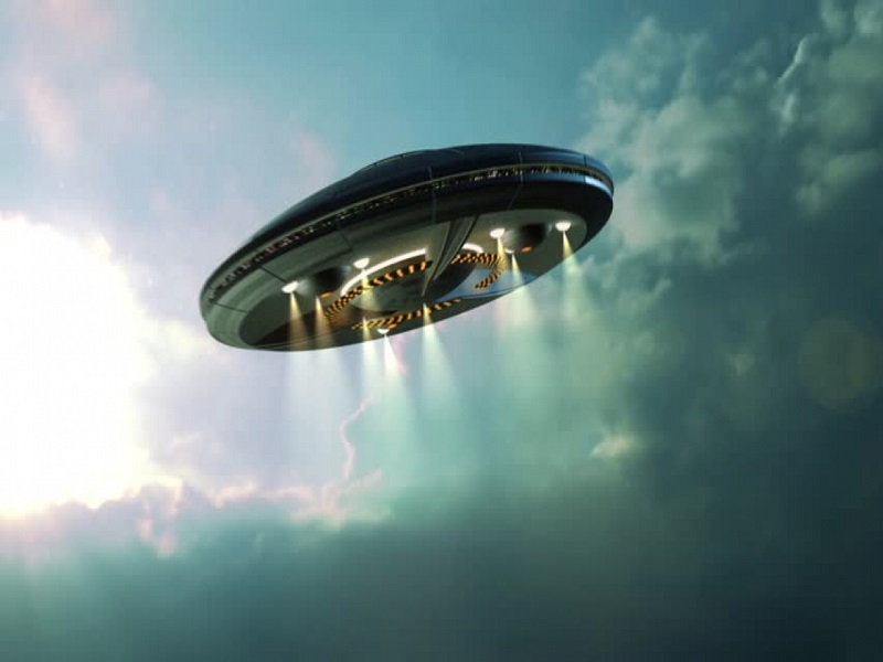 Nằm mơ thấy UFO đánh đề con gì? UFO là số mấy?