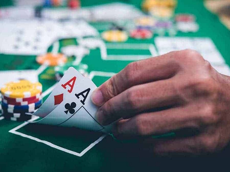 Làm chủ tư duy về lối chơi trong poker có khó không?