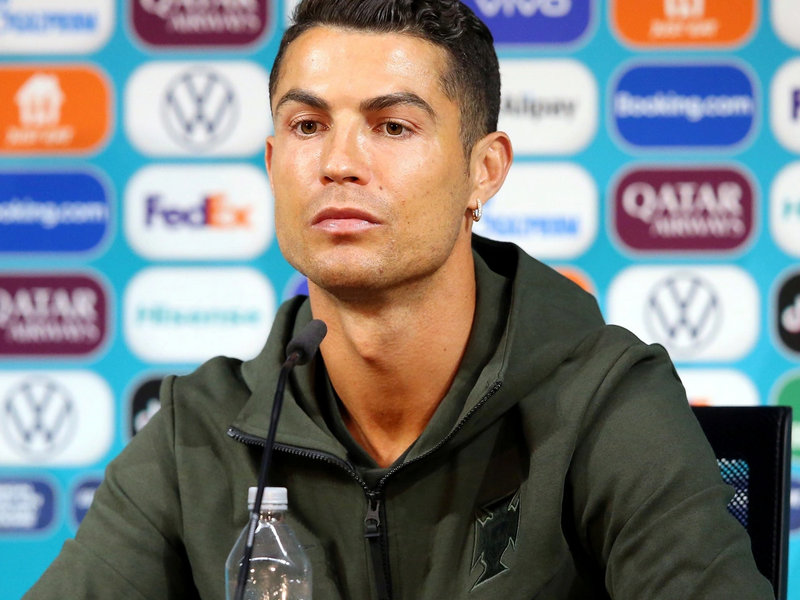 Ronaldo đối mặt với nguy cơ nhận án phạt tại EURO 2020