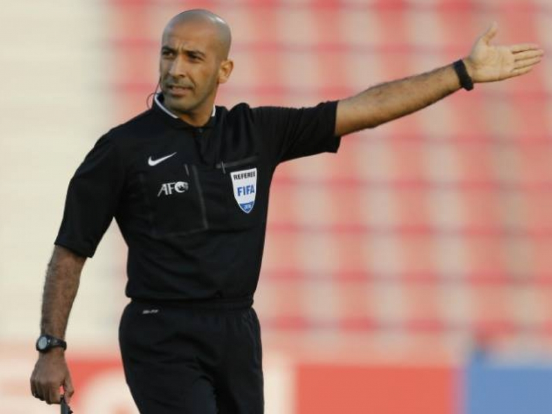 Trọng tài người Iraq sẽ bắt chính trận Việt Nam - UAE tại vòng loại World Cup 2022