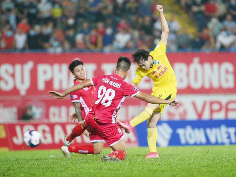 Báo chí Trung Quốc ‘cảm thông’ với khó khăn của V-League