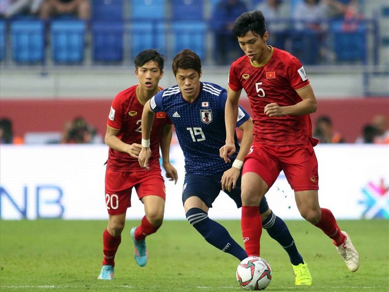 Chuyên gia Trung Quốc cay đắng thừa nhận 'chưa đủ trình độ thắng tuyển Việt Nam' 1