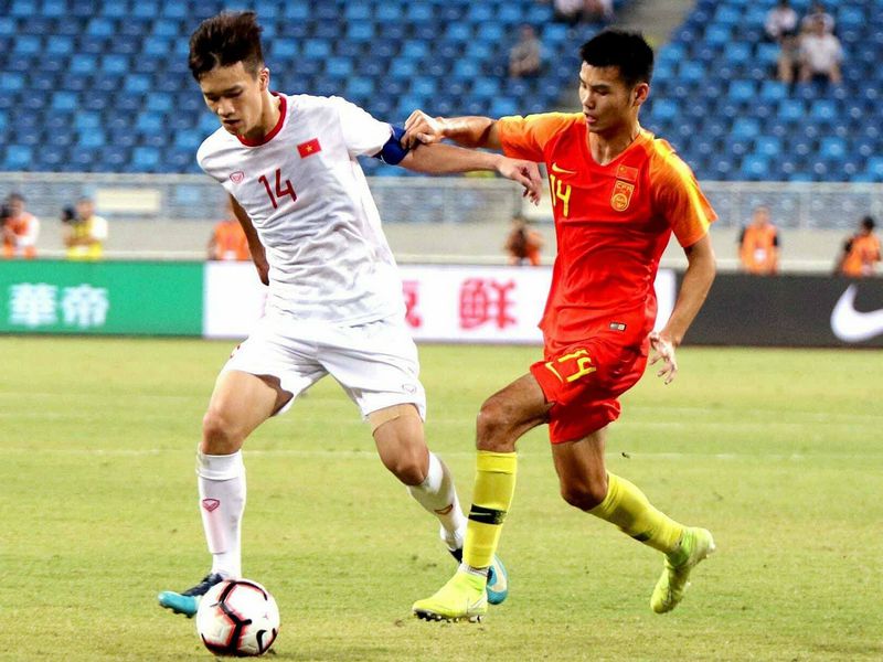 Chuyên gia Trung Quốc cay đắng thừa nhận 'chưa đủ trình độ thắng tuyển Việt Nam'