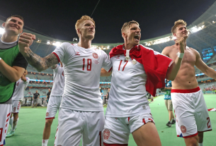 Euro 2020: ĐT Đan Mạch như những người hùng trở về quê nhà