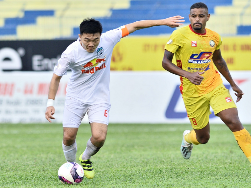 V-League không hẹn ngày trở lại, tuyển Việt Nam gặp nhiều khó khăn 1