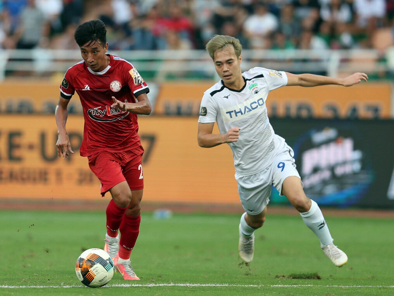 V-League không hẹn ngày trở lại, tuyển Việt Nam gặp nhiều khó khăn