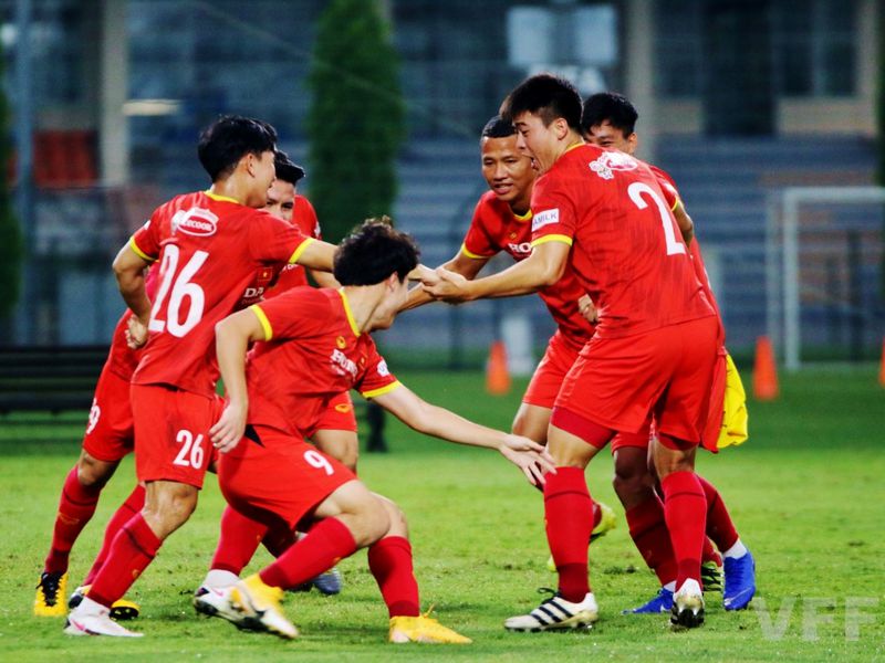 Cựu HLV Chiangrai United: 'Tuyển Việt Nam hoàn toàn có thể tạo nên bất ngờ tại VLWC 2022' 1