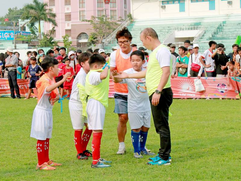 Lý giải nguyên nhân thầy Park Hang-seo khó mở học viện bóng đá tại Việt Nam 1