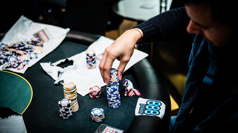  Cách kiếm chip trong Poker dành cho tân thủ