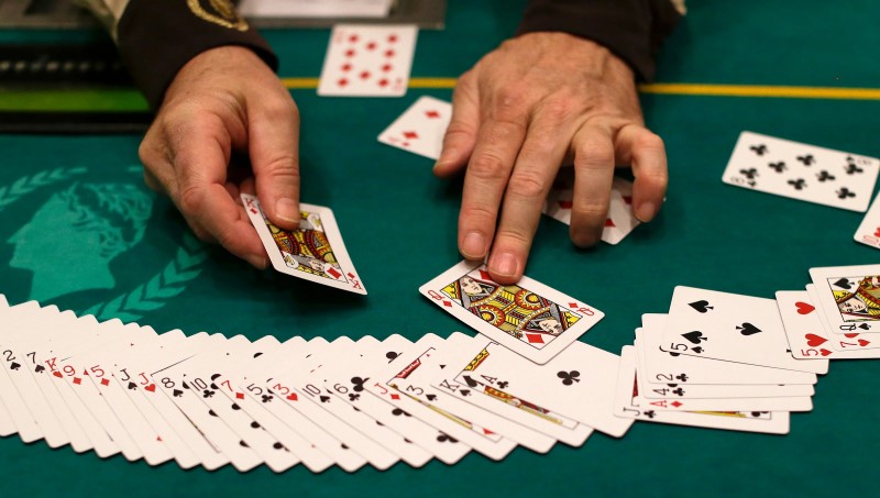 Cách tính odds trong poker