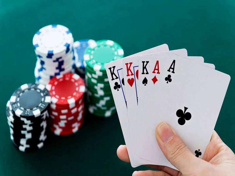 Hướng dẫn cách tính equity trong poker