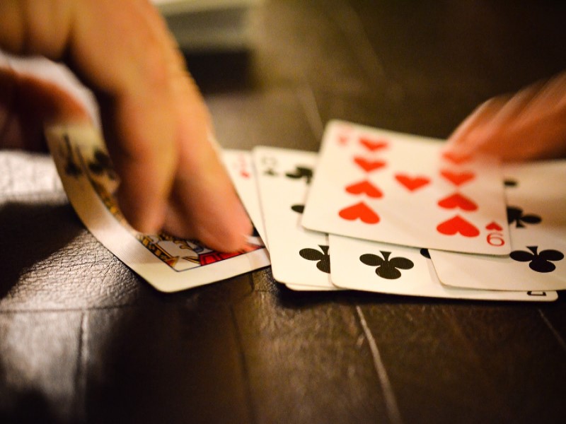 Tìm hiểu những mánh khóe và các chiêu bịp trong poker